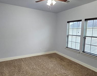 3715 Aldridge Drive - Photo Thumbnail 29