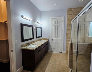 3715 Aldridge Drive - Photo Thumbnail 17