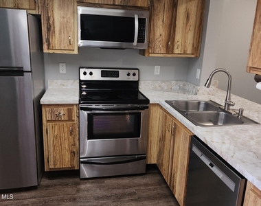 1710 University Lane - Photo Thumbnail 1