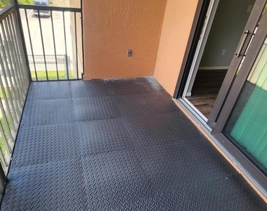 1710 University Lane - Photo Thumbnail 13