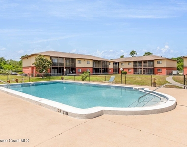 1710 University Lane - Photo Thumbnail 14