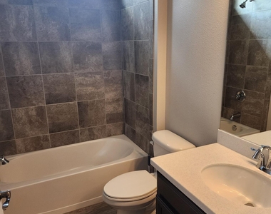 2882 Amethyst Way - Photo Thumbnail 20