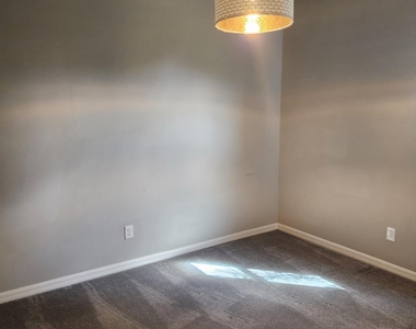 2882 Amethyst Way - Photo Thumbnail 21