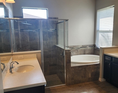 2882 Amethyst Way - Photo Thumbnail 16