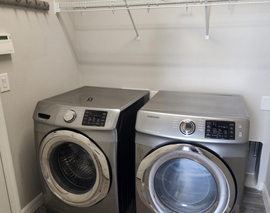 2882 Amethyst Way - Photo Thumbnail 22
