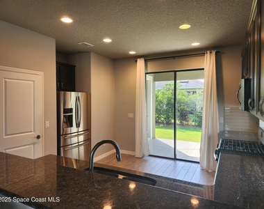 2882 Amethyst Way - Photo Thumbnail 7