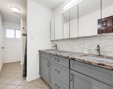 11427 Sagegrove Lane - Photo Thumbnail 15