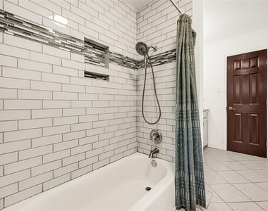 11427 Sagegrove Lane - Photo Thumbnail 16