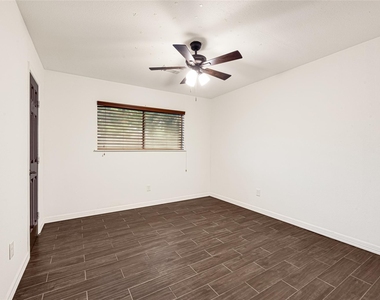 11427 Sagegrove Lane - Photo Thumbnail 13