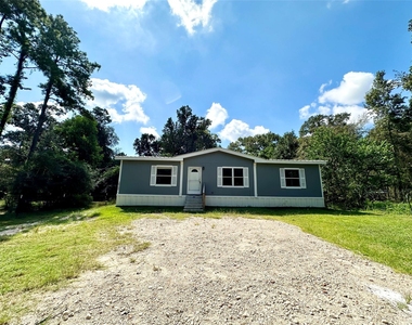 18143 Breezy Drive - Photo Thumbnail 4