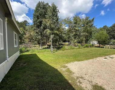 18143 Breezy Drive - Photo Thumbnail 9