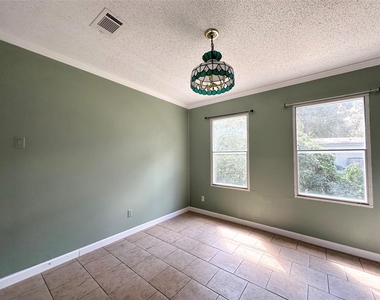 18143 Breezy Drive - Photo Thumbnail 20