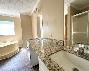18143 Breezy Drive - Photo Thumbnail 29