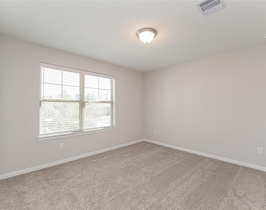 107 Silver Sky Court - Photo Thumbnail 22