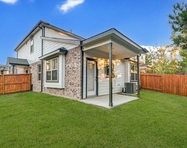 107 Silver Sky Court - Photo Thumbnail 27