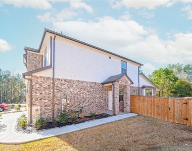 107 Silver Sky Court - Photo Thumbnail 3