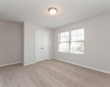 107 Silver Sky Court - Photo Thumbnail 25