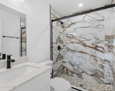210 6th Avenue - Photo Thumbnail 5