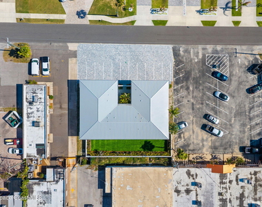 210 6th Avenue - Photo Thumbnail 15