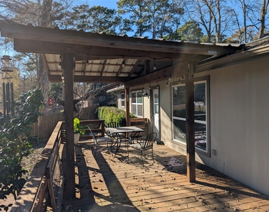 232 Parkhill - Photo Thumbnail 10