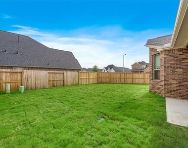 29202 Everett Ridge Lane - Photo Thumbnail 20