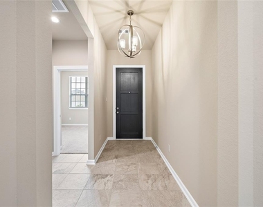 29202 Everett Ridge Lane - Photo Thumbnail 3