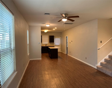 17038 Wilthorne Gardens - Photo Thumbnail 2