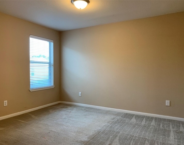 17038 Wilthorne Gardens - Photo Thumbnail 17