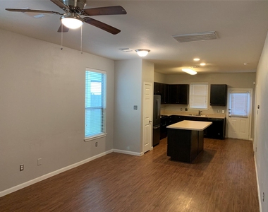 17038 Wilthorne Gardens - Photo Thumbnail 4