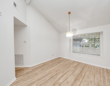 3611 Bee Bayou Lane - Photo Thumbnail 11