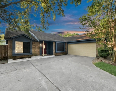 3611 Bee Bayou Lane - Photo Thumbnail 2