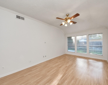 3611 Bee Bayou Lane - Photo Thumbnail 21