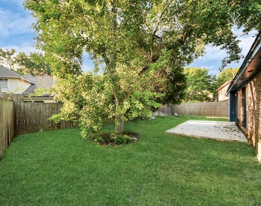 3611 Bee Bayou Lane - Photo Thumbnail 28