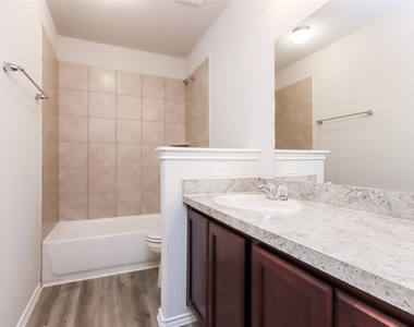 17327 Cuthbert Street - Photo Thumbnail 12