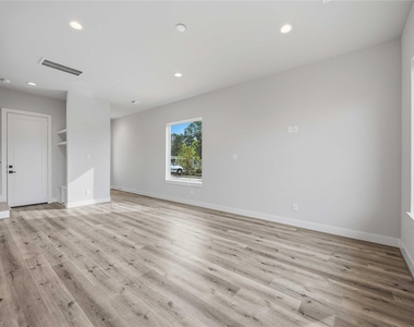 6112 De Campo Street - Photo Thumbnail 12