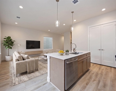 6112 De Campo Street - Photo Thumbnail 3