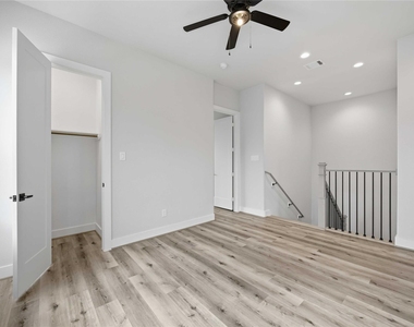 6112 De Campo Street - Photo Thumbnail 14