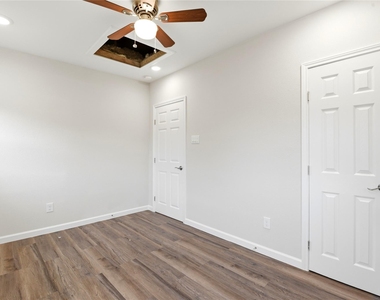 7010 Brownsville Street - Photo Thumbnail 14