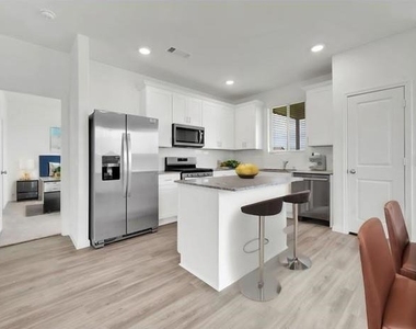 21102 Turtle Glen Lane - Photo Thumbnail 4