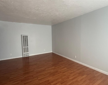 519 Branard St Street - Photo Thumbnail 4