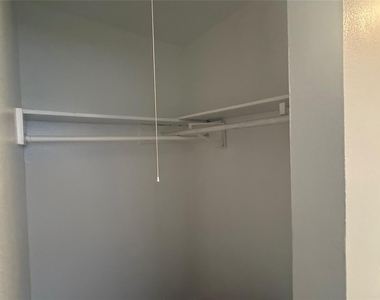 519 Branard St Street - Photo Thumbnail 7