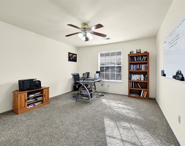 5910 Rolff Lane - Photo Thumbnail 12