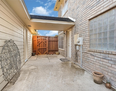 5910 Rolff Lane - Photo Thumbnail 43
