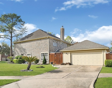 5910 Rolff Lane - Photo Thumbnail 5