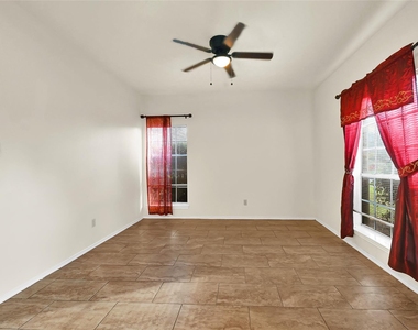 5910 Rolff Lane - Photo Thumbnail 30