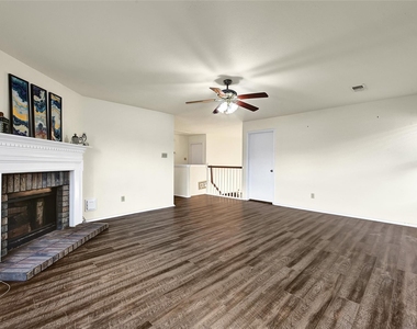 5910 Rolff Lane - Photo Thumbnail 7