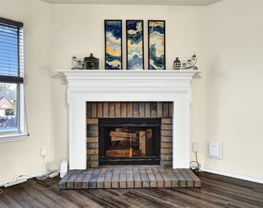 5910 Rolff Lane - Photo Thumbnail 9