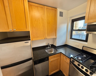 East 36 Street - Photo Thumbnail 3