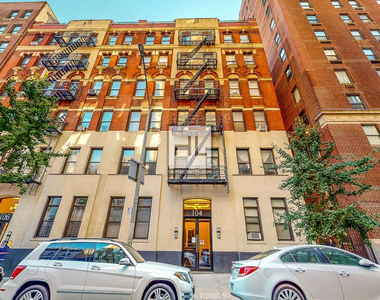 E 81st St - Photo Thumbnail 3
