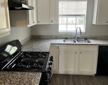 10533 Barnham Street - Photo Thumbnail 4